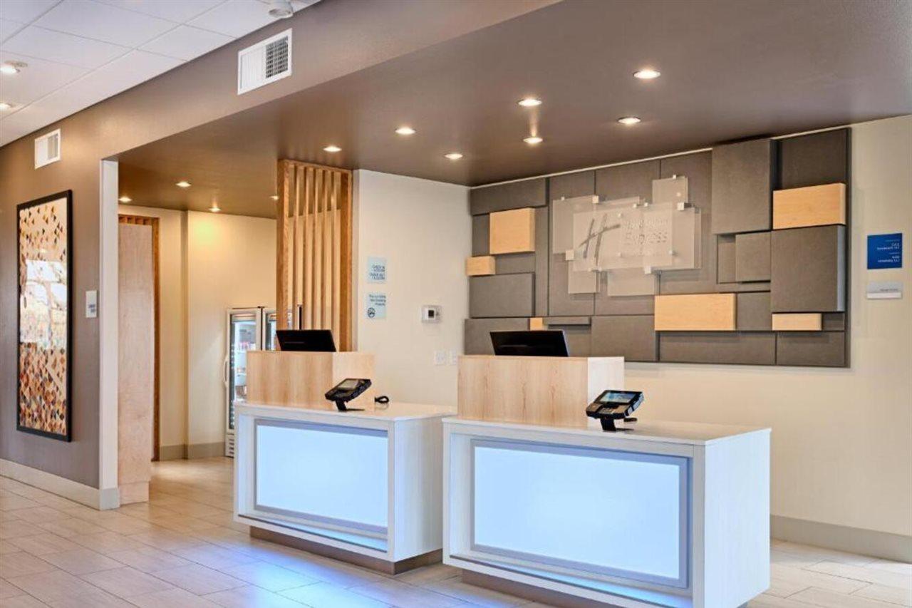 Holiday Inn Express & Suites Salem North - Keizer By Ihg Екстериор снимка