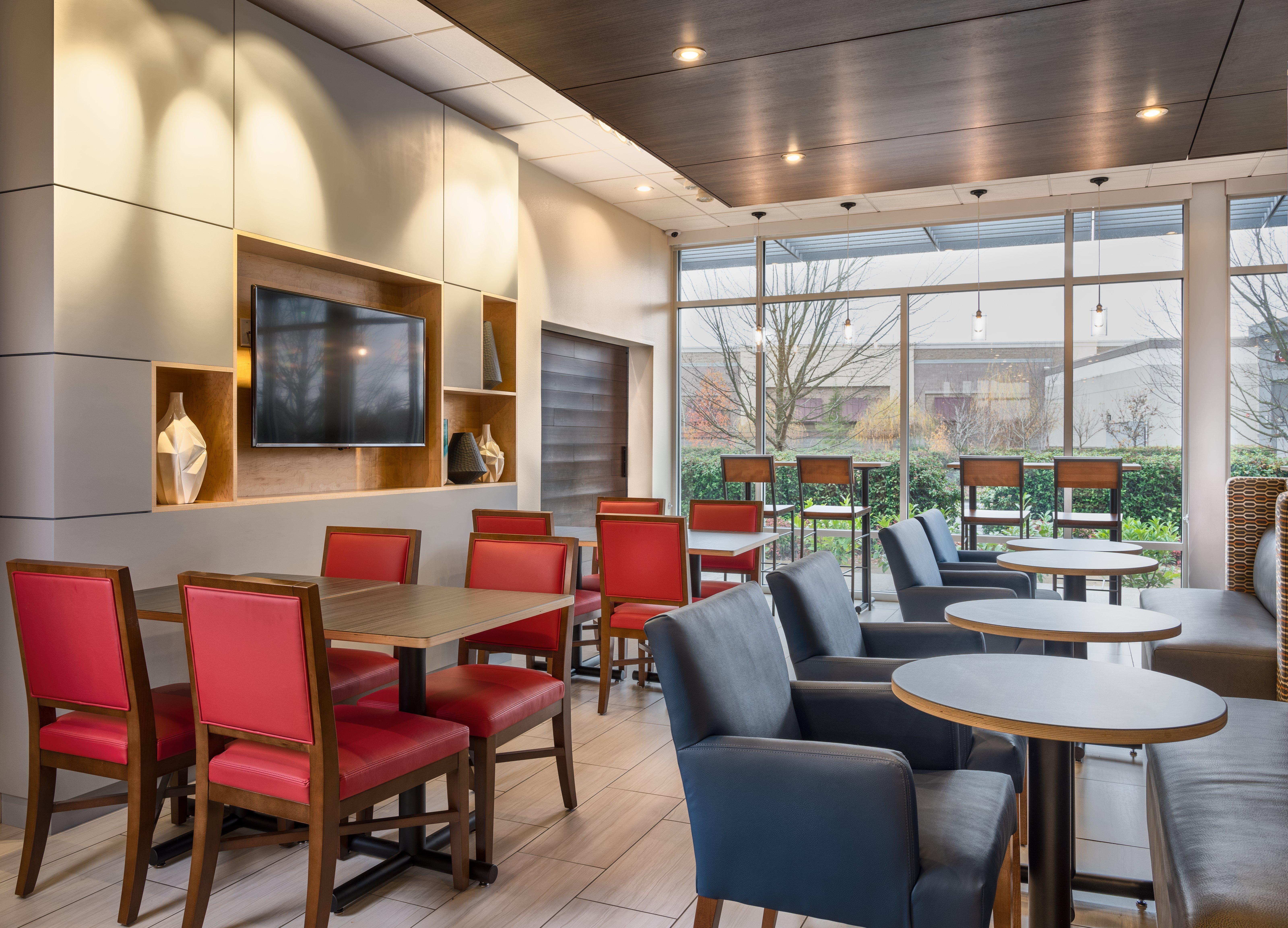 Holiday Inn Express & Suites Salem North - Keizer By Ihg Екстериор снимка